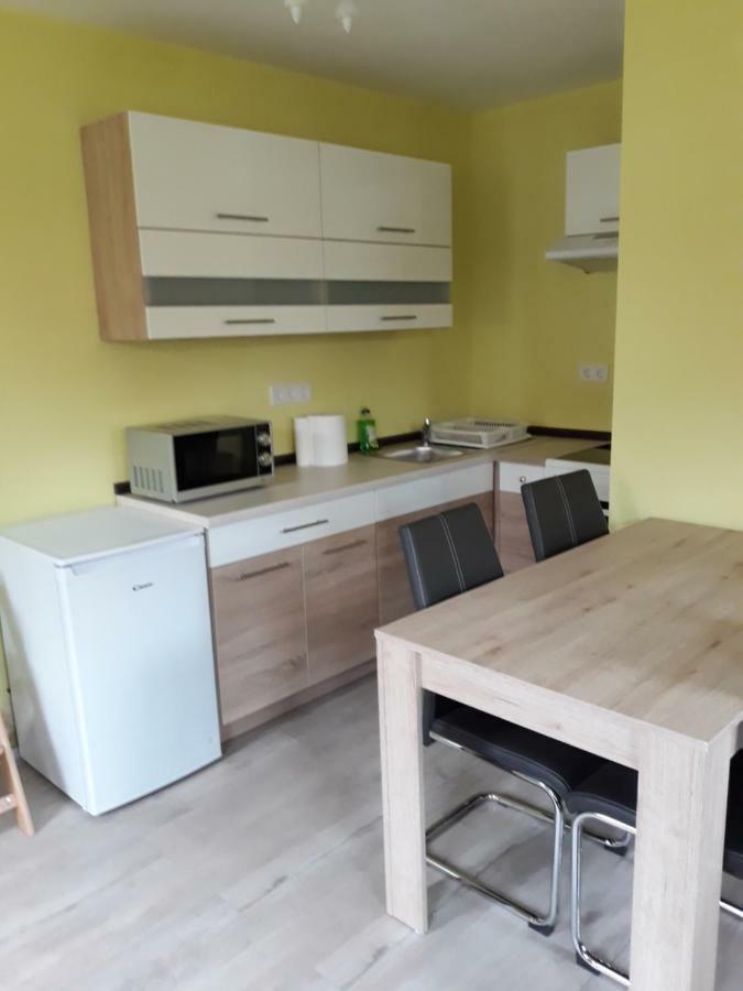 Apartma C-06, C-11 *